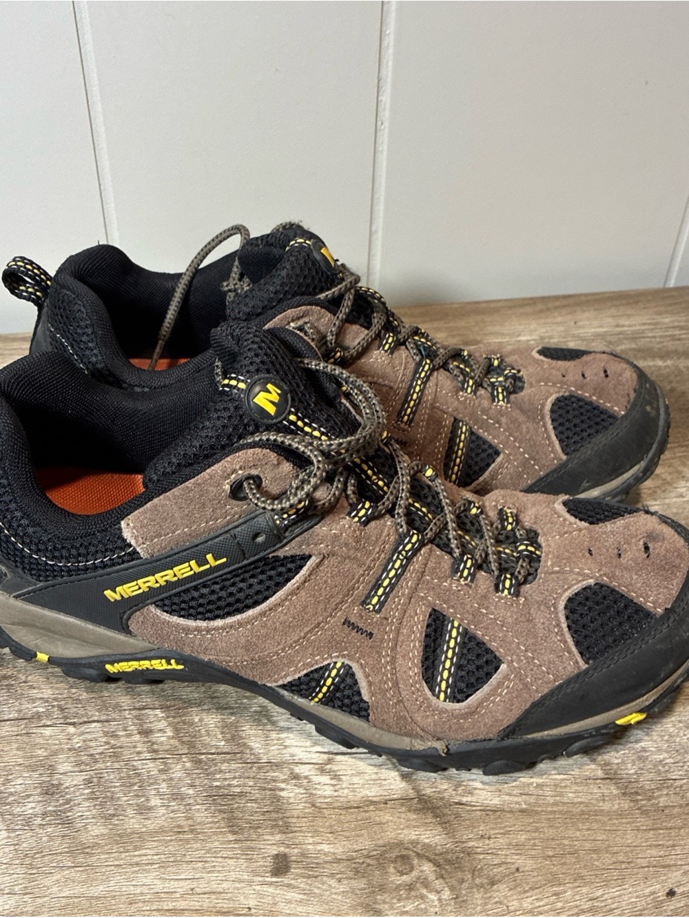 Merell Yokota Men’s Hiking Shoes Brown/ Black Sz 12 Gorpcore Outdoor